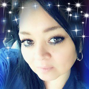 Meet your Posher, Corina